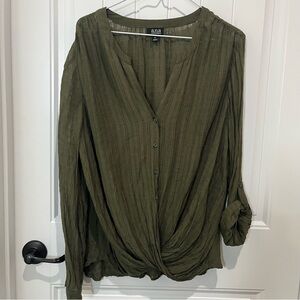 A.N.A.‎ Twisted waist olive roll tab sleeves drapey blouse XL